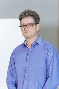 Porträt von Prof. Dr. Sven Kommer